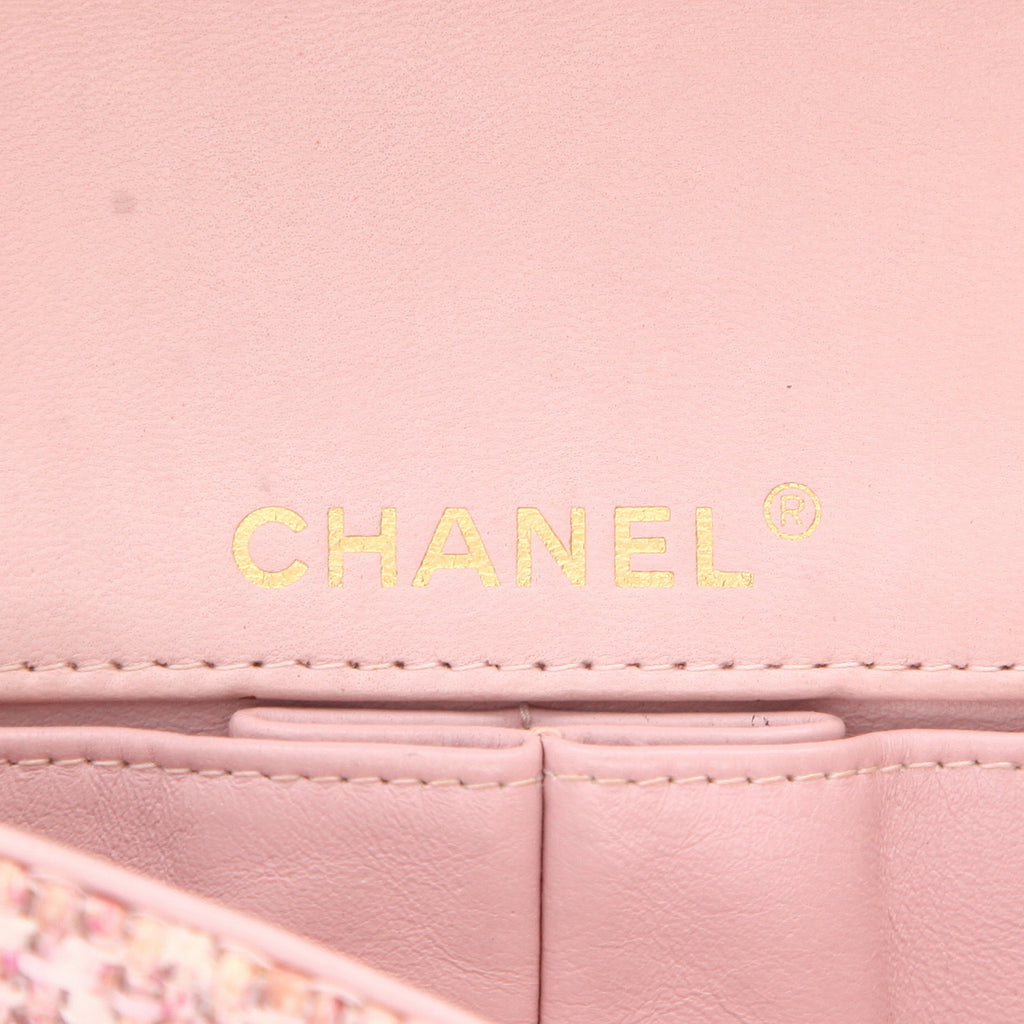 Chanel Choco Bar handbag in pink tweed - DETAIL 2