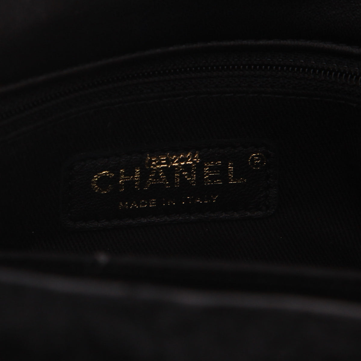 Chanel Coco Handle handbag in black synthetic furr and black leather - DETAIL 2