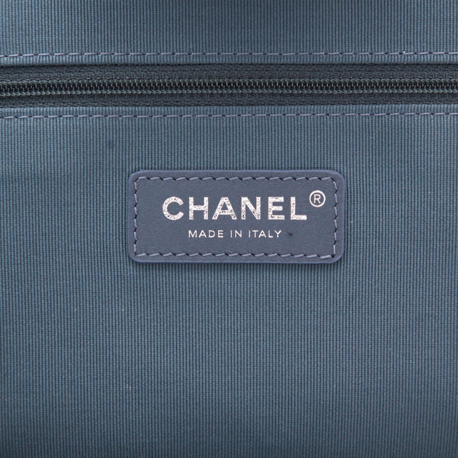 Chanel Deauville shopping bag in blue denim canvas - DETAIL 2