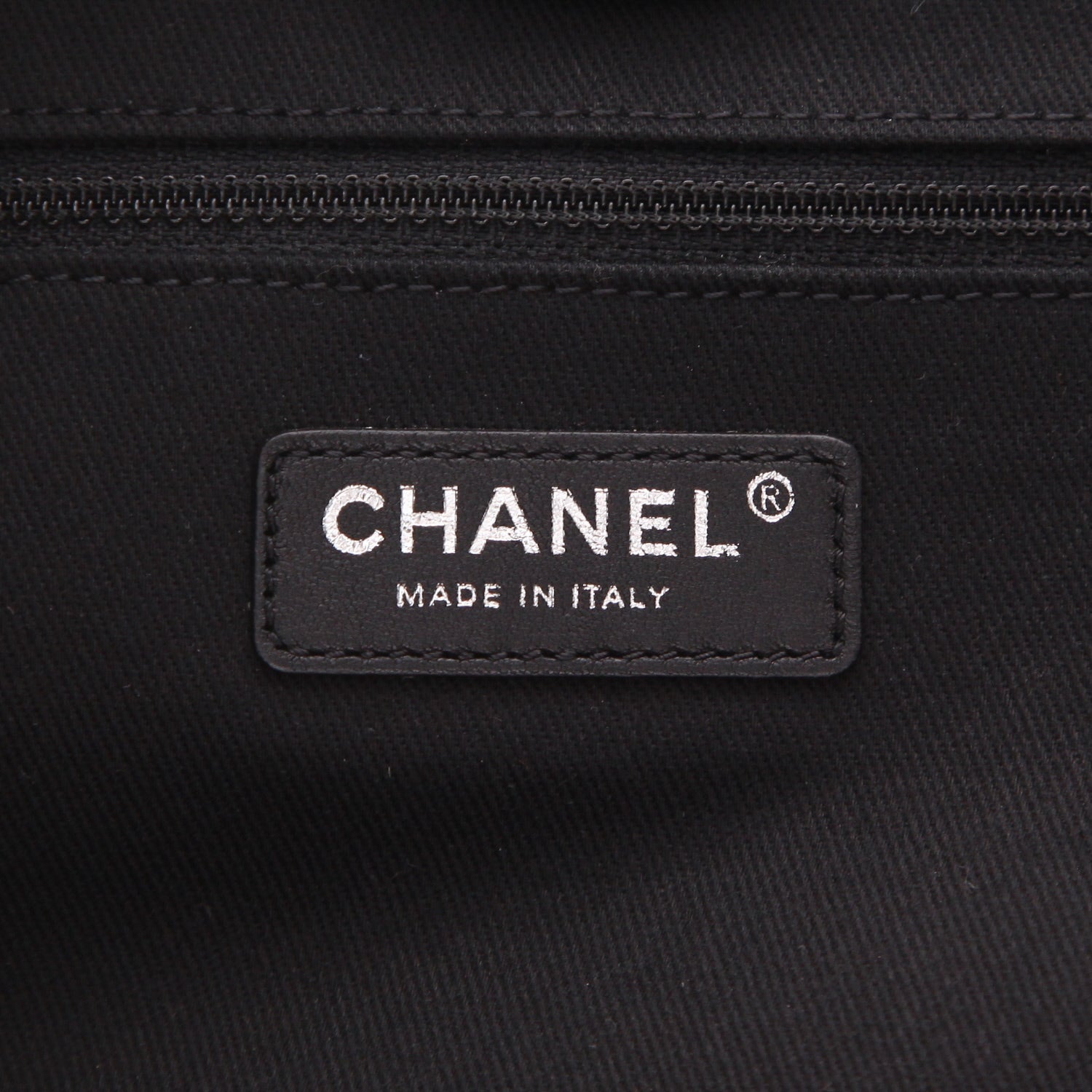 Chanel Deauville shopping bag in grey canvas and black leather - DETAIL 2