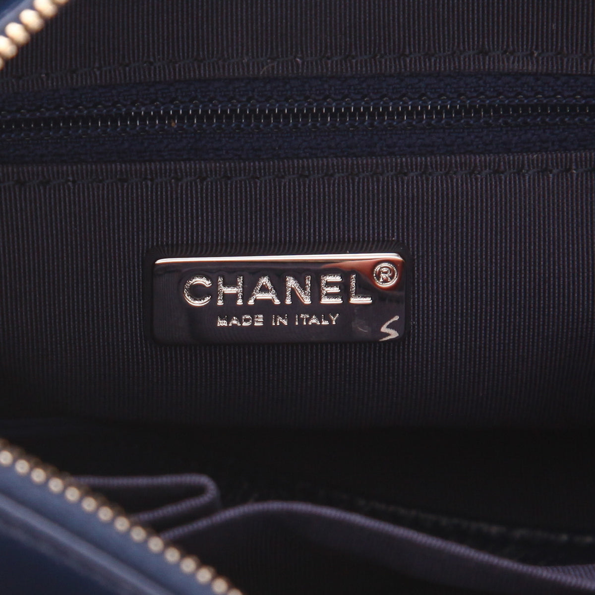 Chanel Gabrielle small model shoulder bag in navy blue and white paillette and navy blue leather - DETAIL 2