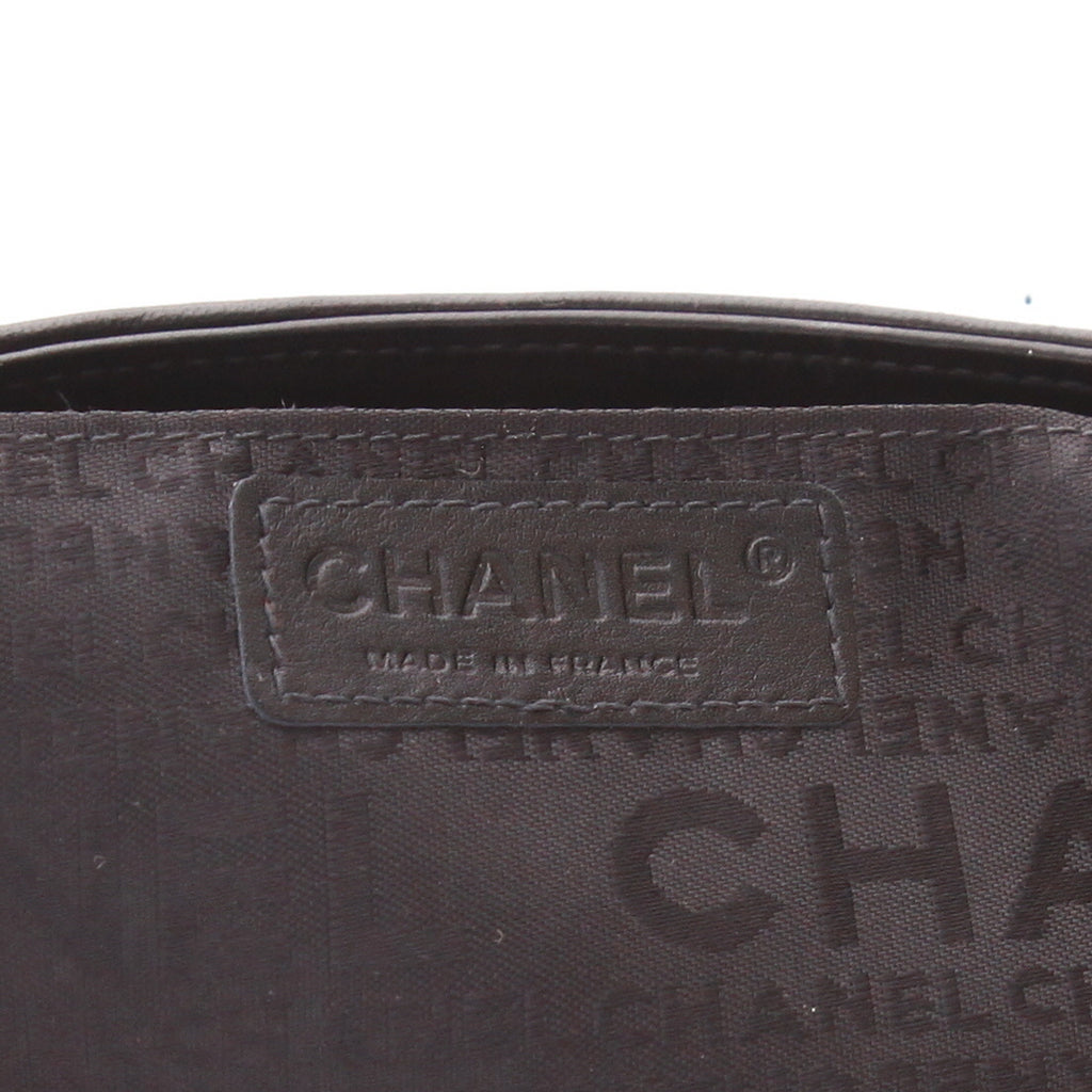 Chanel handbag in black and white silk and black leather - DETAIL 2