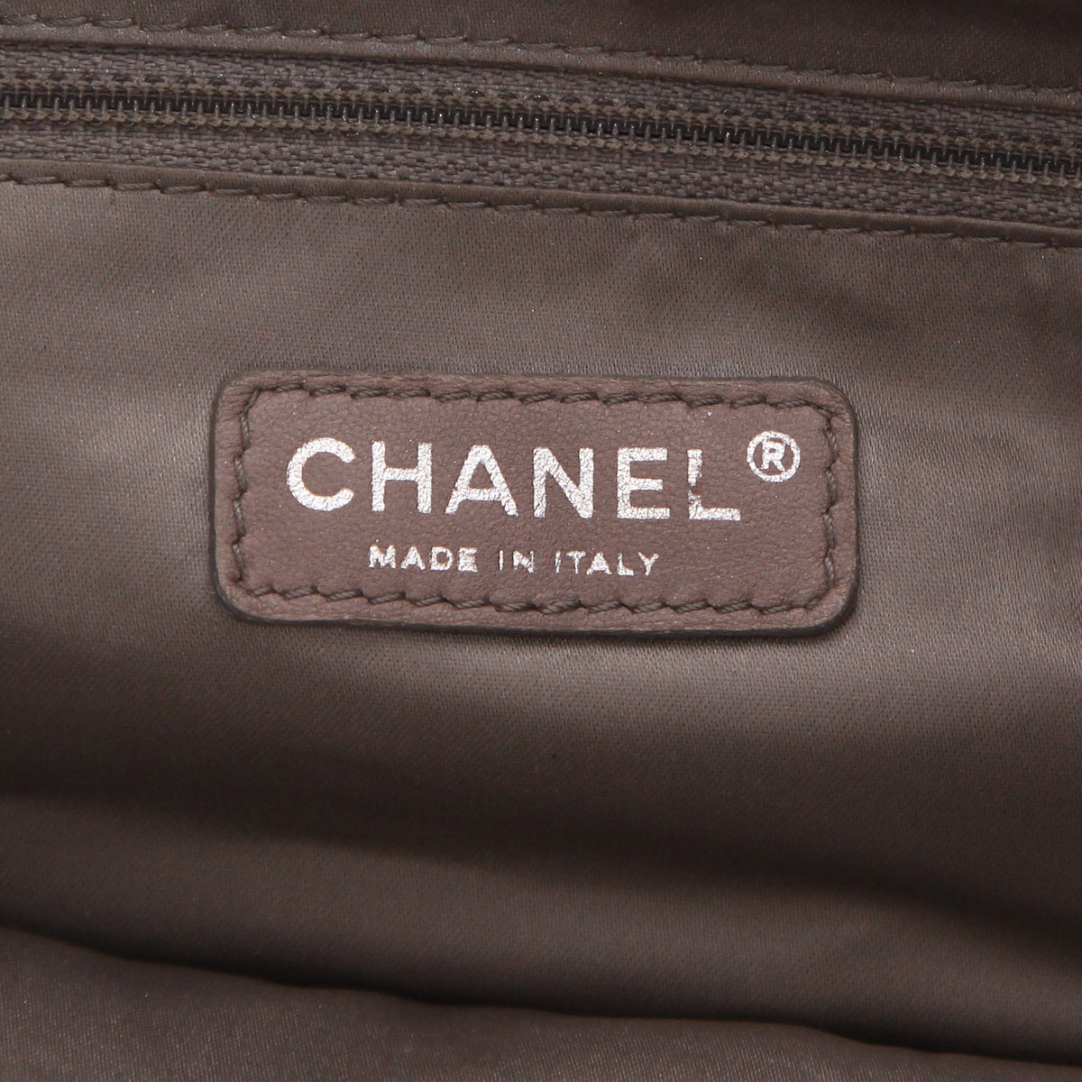 Chanel Ice Cube shopping bag in silver leather and PVC - DETAIL 2