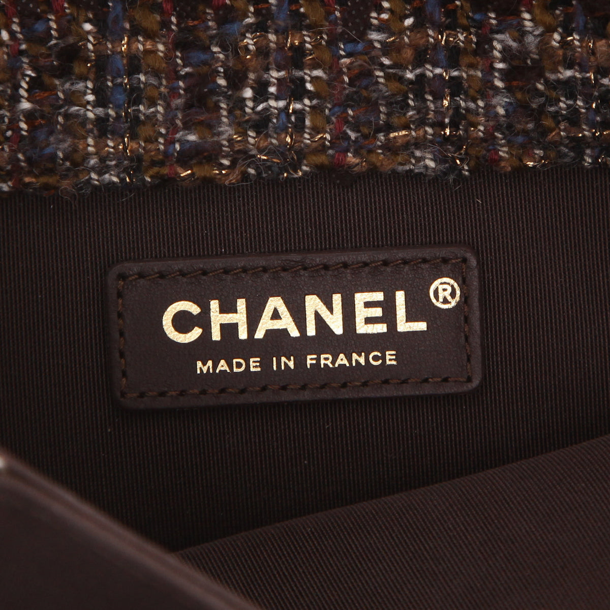 Chanel Knock on Wood shoulder bag in brown and burgundy tweed - DETAIL 2