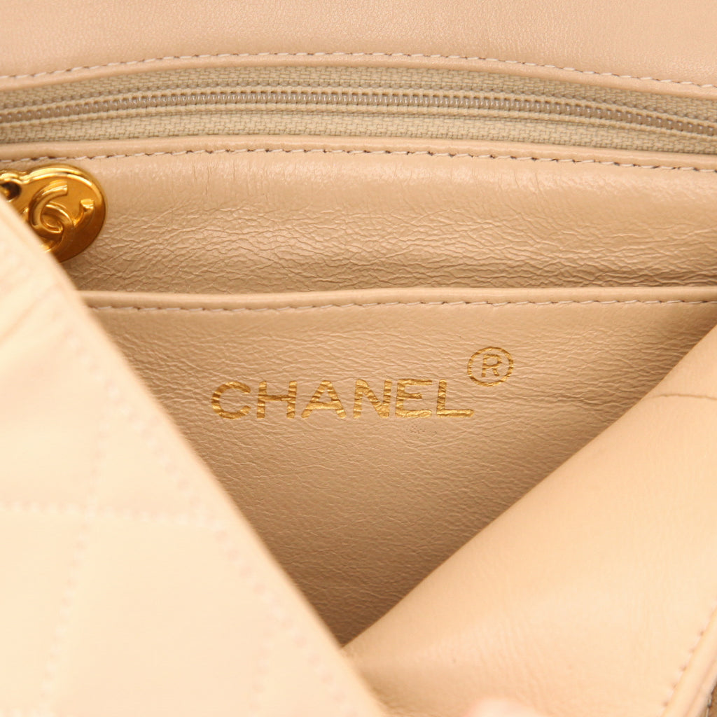 Chanel Mini Carré shoulder bag in beige quilted leather - DETAIL 2