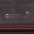 Chanel Mini Timeless handbag in black and burgundy quilted leather - DETAIL 2