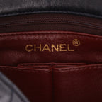 Chanel Mini Timeless shoulder bag in black quilted leather - DETAIL 2