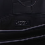 Chanel shopping bag in navy blue quilted leather - DETAIL 2
