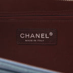 Chanel shoulder bag in blue quilted leather - DETAIL 2
