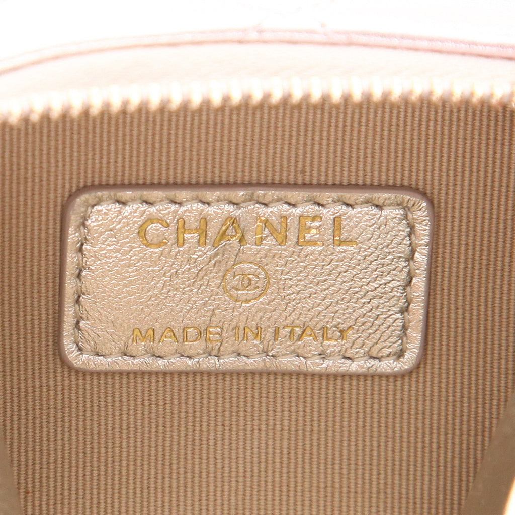 Chanel shoulder bag in pink and gold glittering leather - DETAIL 2