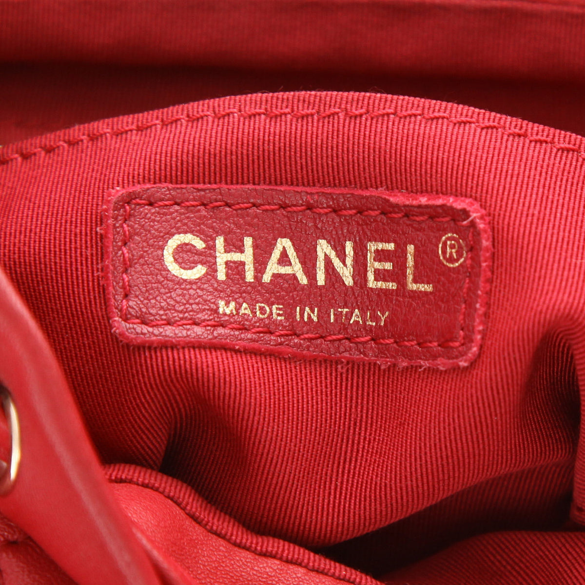 Chanel Timeless backpack in raspberry pink quilted leather - DETAIL 2