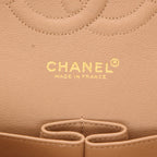 Chanel Timeless Classic handbag in beige quilted leather - DETAIL 2