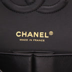 Chanel Timeless Classic handbag in black and white quilted leather - DETAIL 2