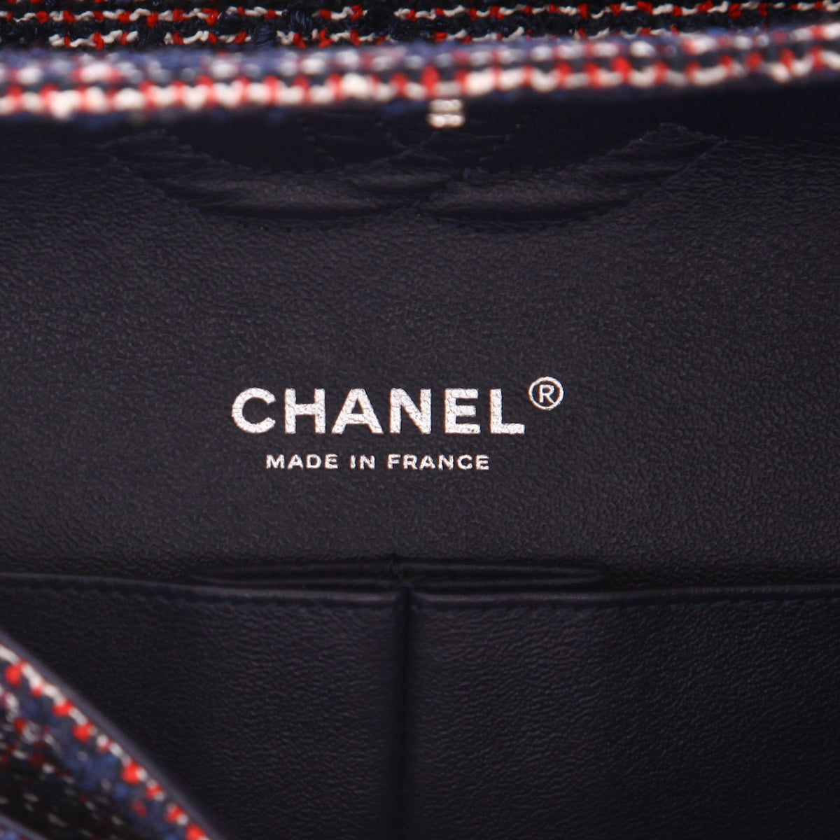 Chanel Timeless Classic handbag in blue and red tweed - DETAIL 2