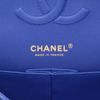 Chanel Timeless Classic handbag in blue quilted grained leather - DETAIL 2