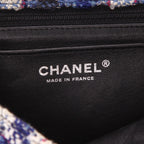 Chanel Timeless Classic handbag in blue, white and black tweed - DETAIL 2