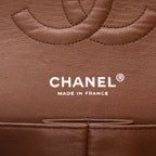 Chanel Timeless Classic handbag in brown quilted leather - DETAIL 2