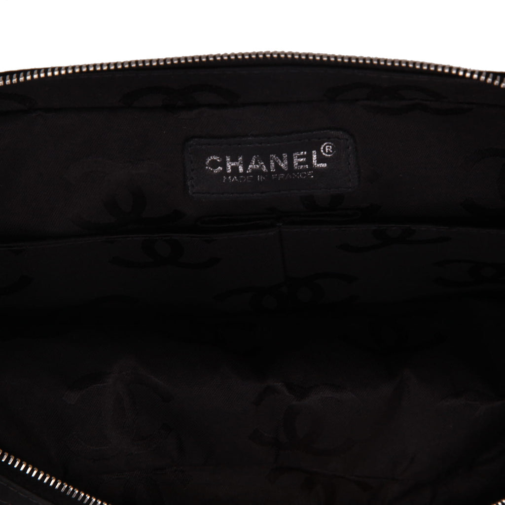 Chanel Timeless handbag in black nylon - DETAIL 2