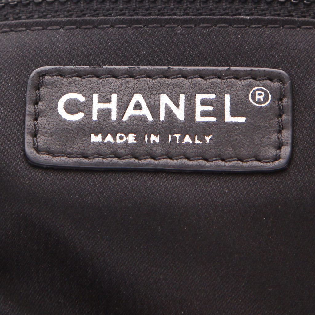 Chanel Timeless handbag in brown, silver and golden brown paillette - DETAIL 2