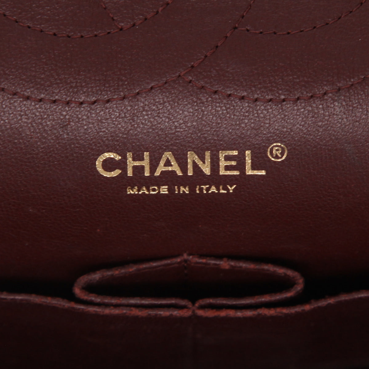 Chanel Timeless Jumbo handbag in black quilted grained leather - DETAIL 2