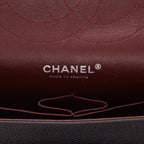 Chanel Timeless Jumbo handbag in black quilted grained leather - DETAIL 2