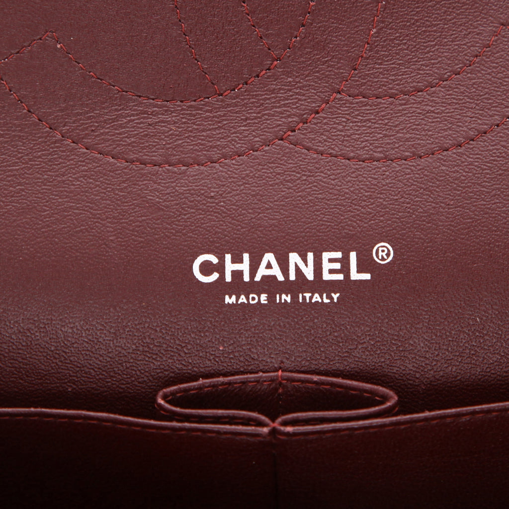 Chanel Timeless Jumbo handbag in black quilted grained leather - DETAIL 2