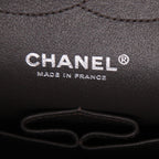 Chanel Timeless Jumbo handbag in grey quilted grained leather - DETAIL 2