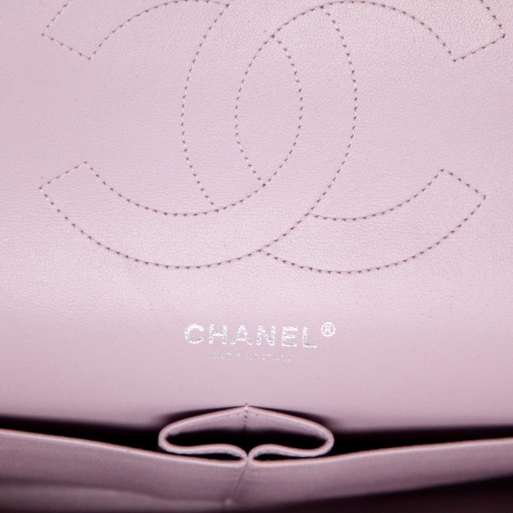 Chanel Timeless Jumbo handbag in parma quilted leather - DETAIL 2