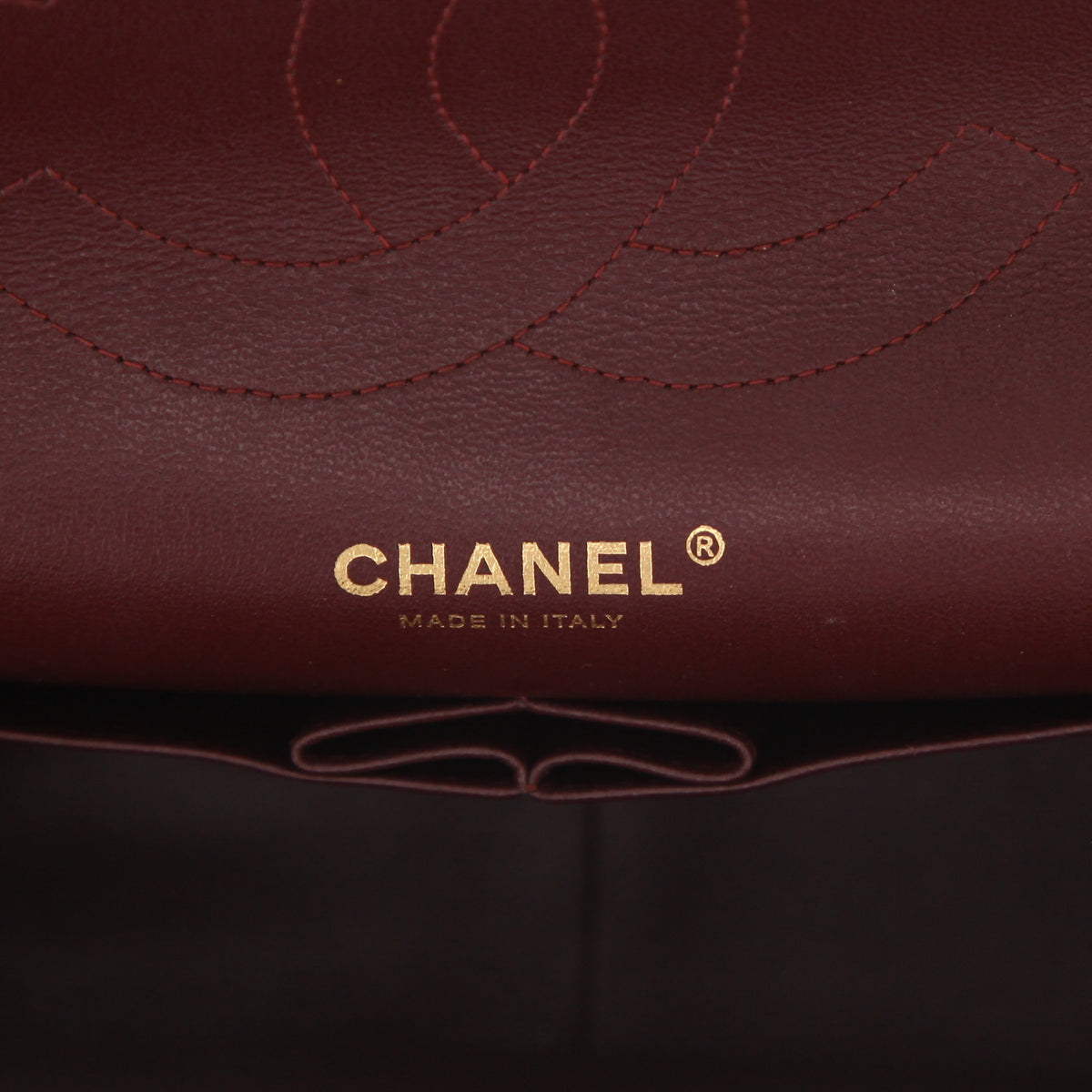 Chanel Timeless Jumbo shoulder bag in black quilted grained leather - DETAIL 2