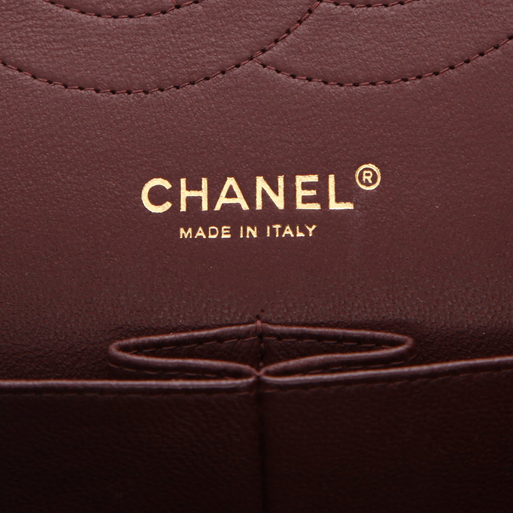Chanel Timeless Jumbo shoulder bag in black quilted grained leather - DETAIL 2
