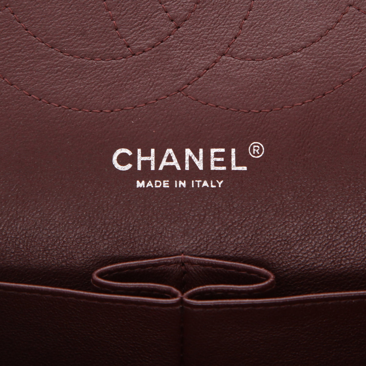 Chanel Timeless Jumbo shoulder bag in black quilted grained leather - DETAIL 2