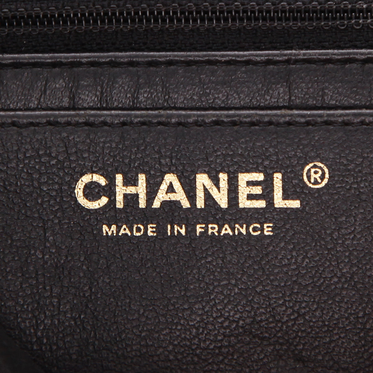 Chanel Timeless Jumbo shoulder bag in black quilted grained leather - DETAIL 2