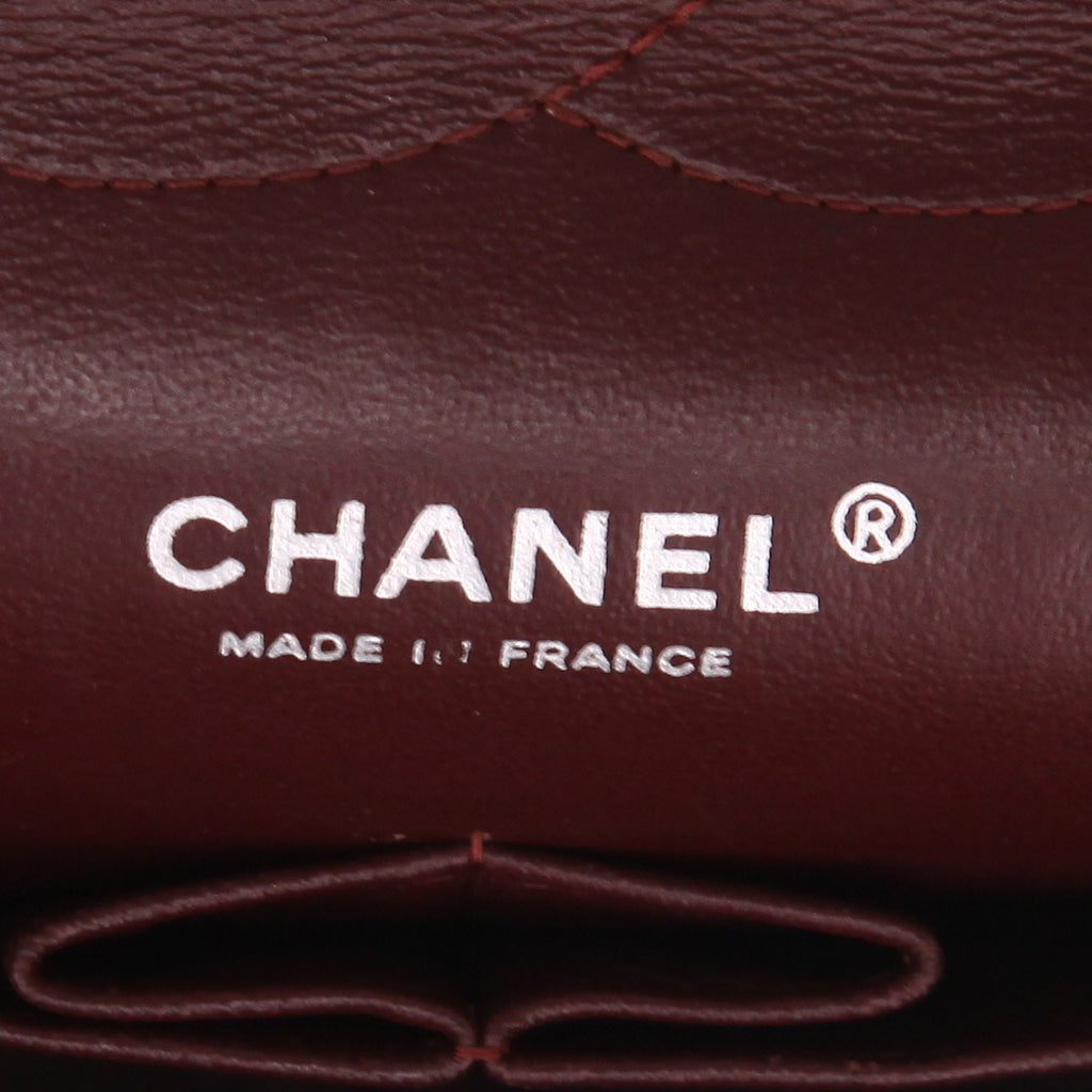 Chanel Timeless Jumbo shoulder bag in black quilted leather - DETAIL 2