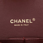 Chanel Timeless Maxi Jumbo handbag in black quilted leather - DETAIL 2