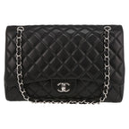 Chanel Timeless Maxi Jumbo shoulder bag in black quilted leather - DETAIL 2