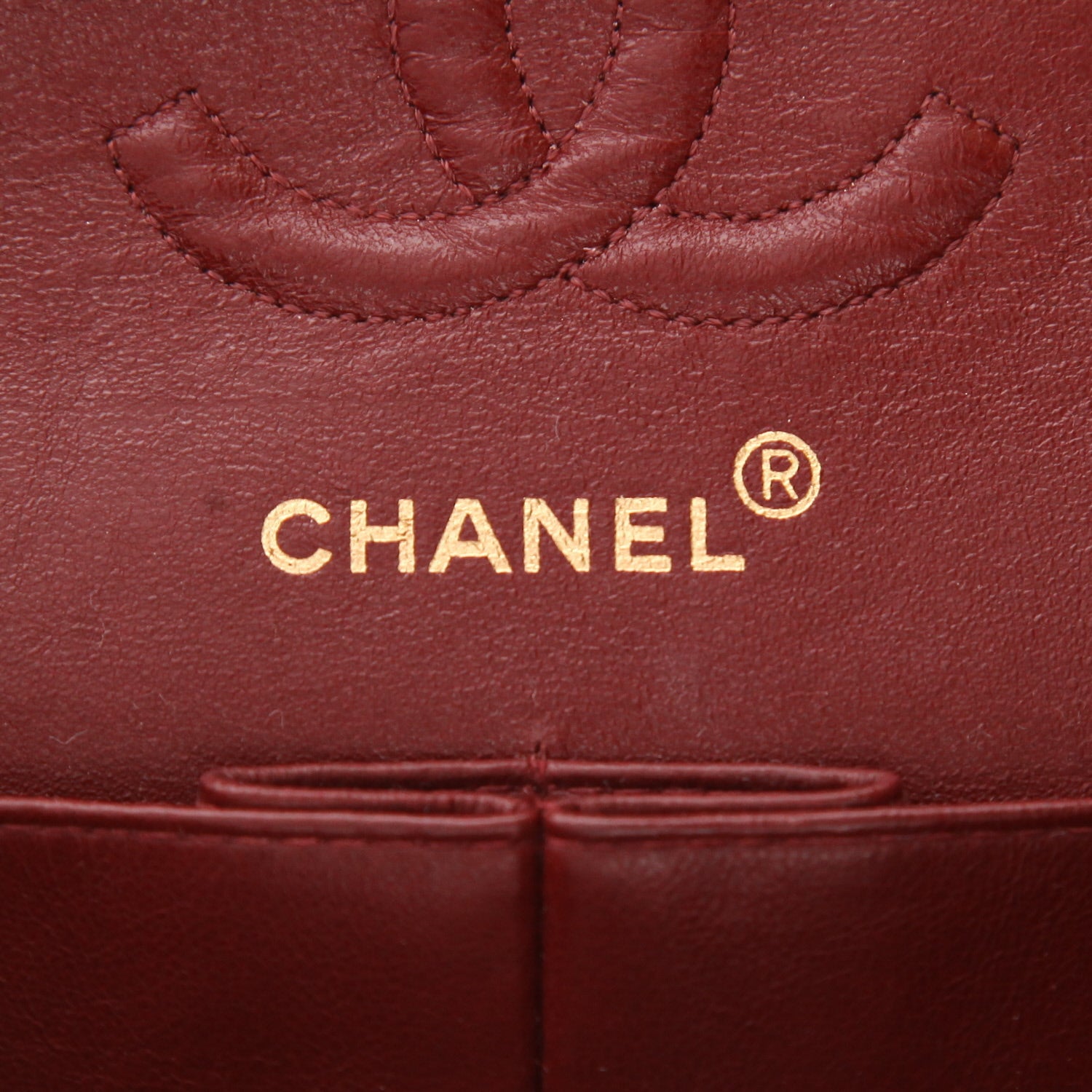 Chanel Timeless Petit handbag in black quilted leather - DETAIL 2