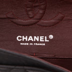 Chanel Timeless Petit handbag in black quilted leather - DETAIL 2