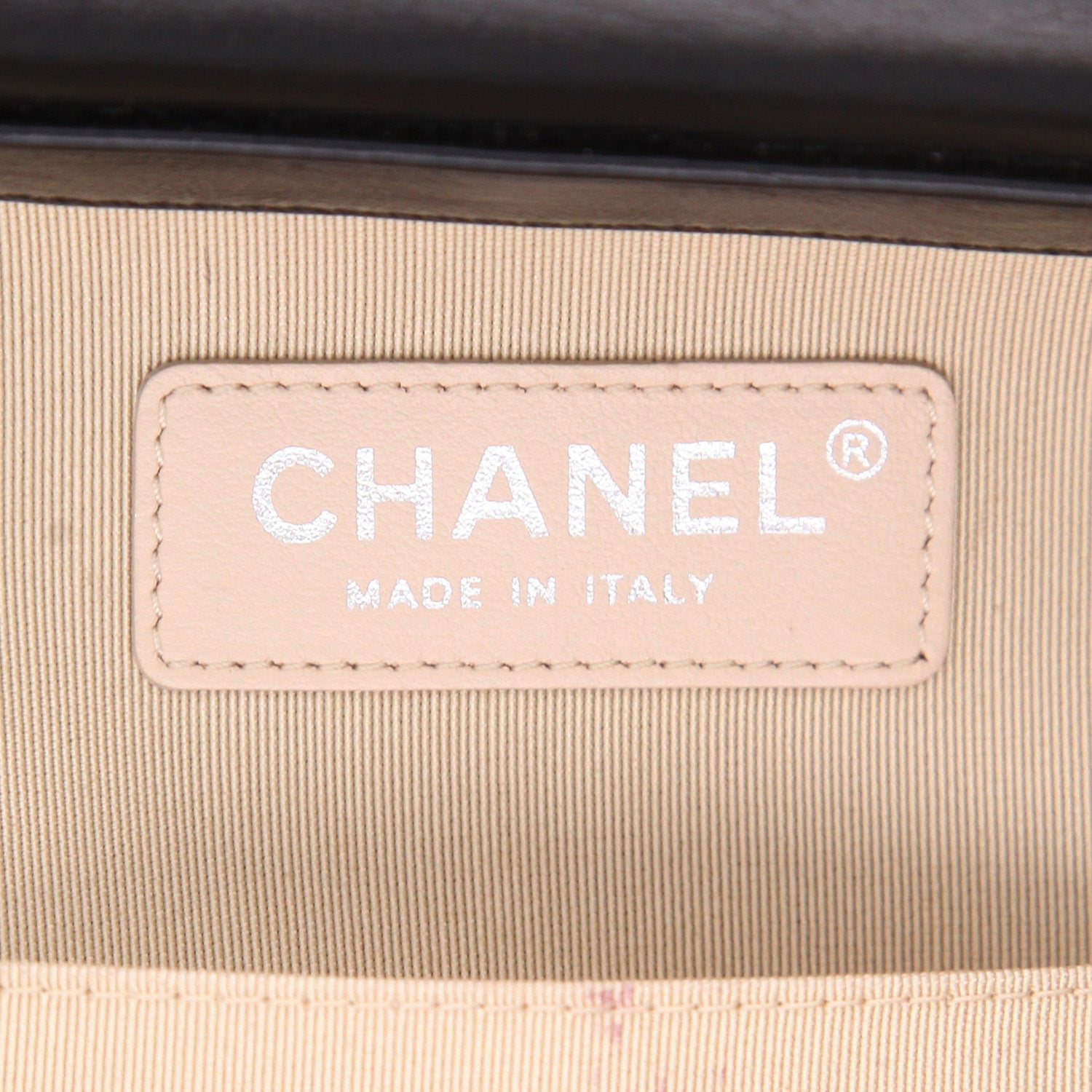 Chanel Vanity vanity case in wicker and black leather - DETAIL 2