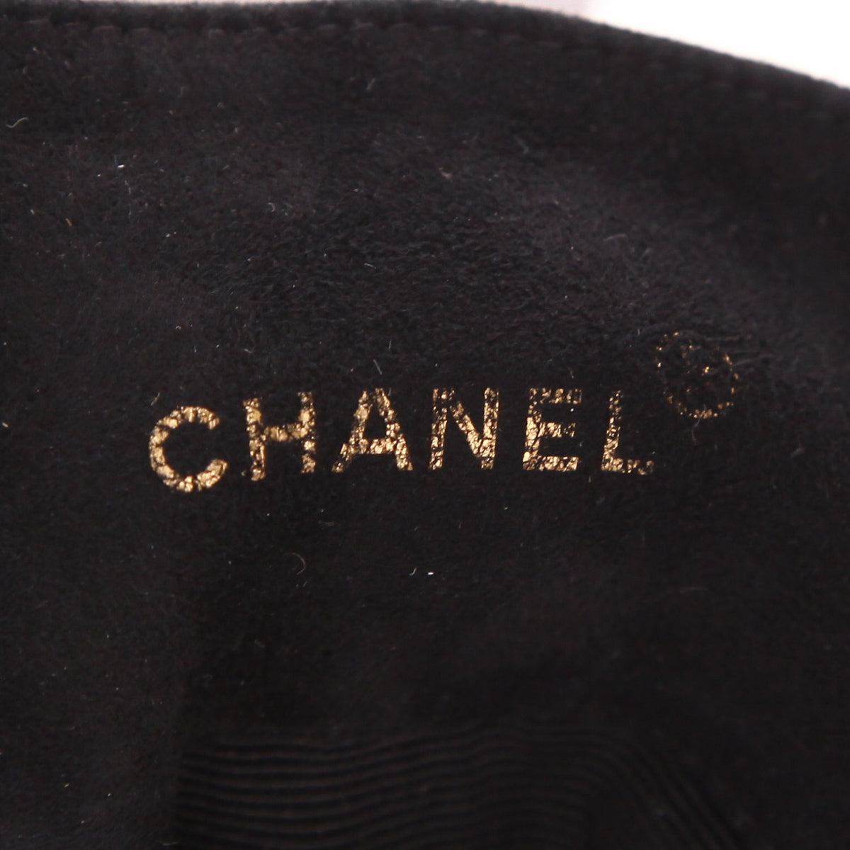 Chanel Vintage clutch in black suede - DETAIL 2