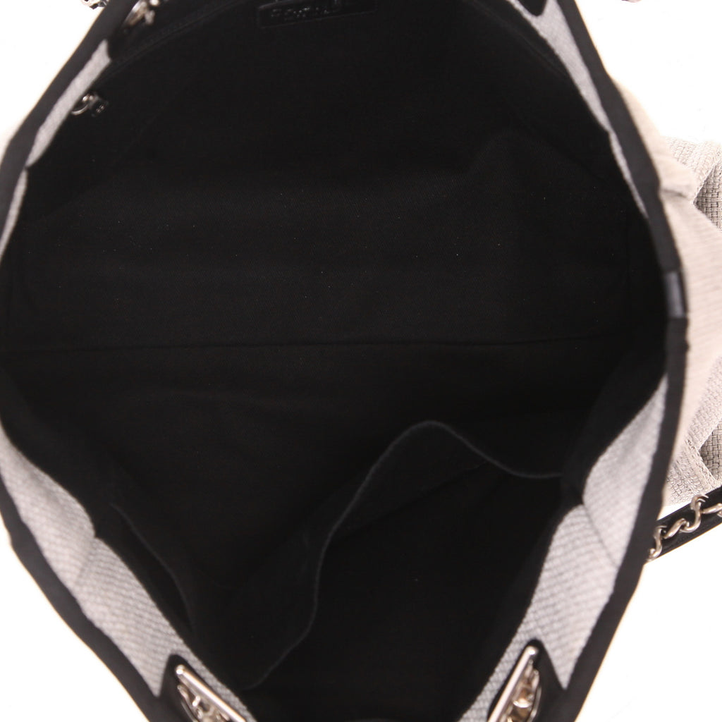 Chanel Deauville shopping bag in grey canvas and black leather - DETAIL 3