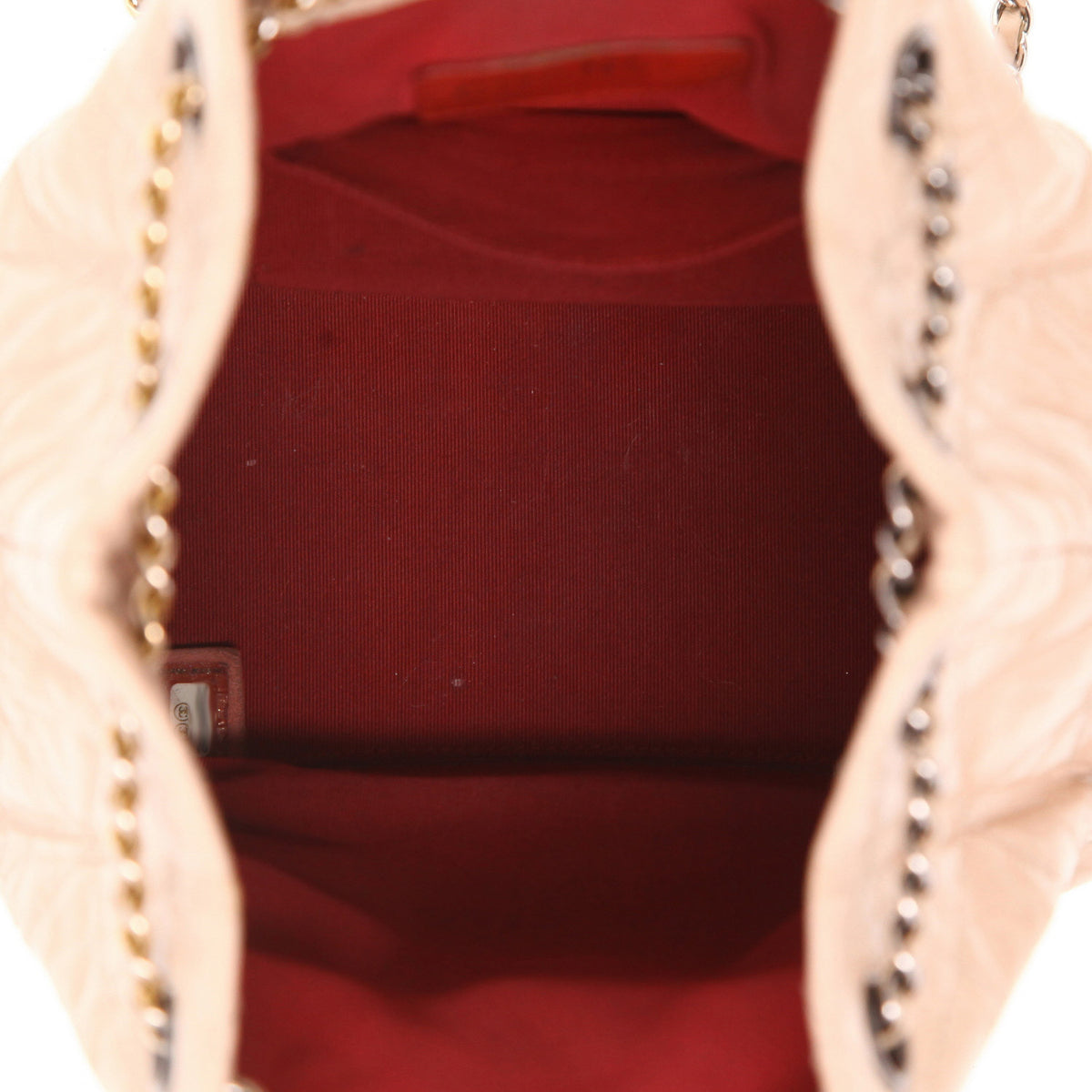 Chanel Gabrielle backpack in beige quilted leather and black leather - DETAIL 3
