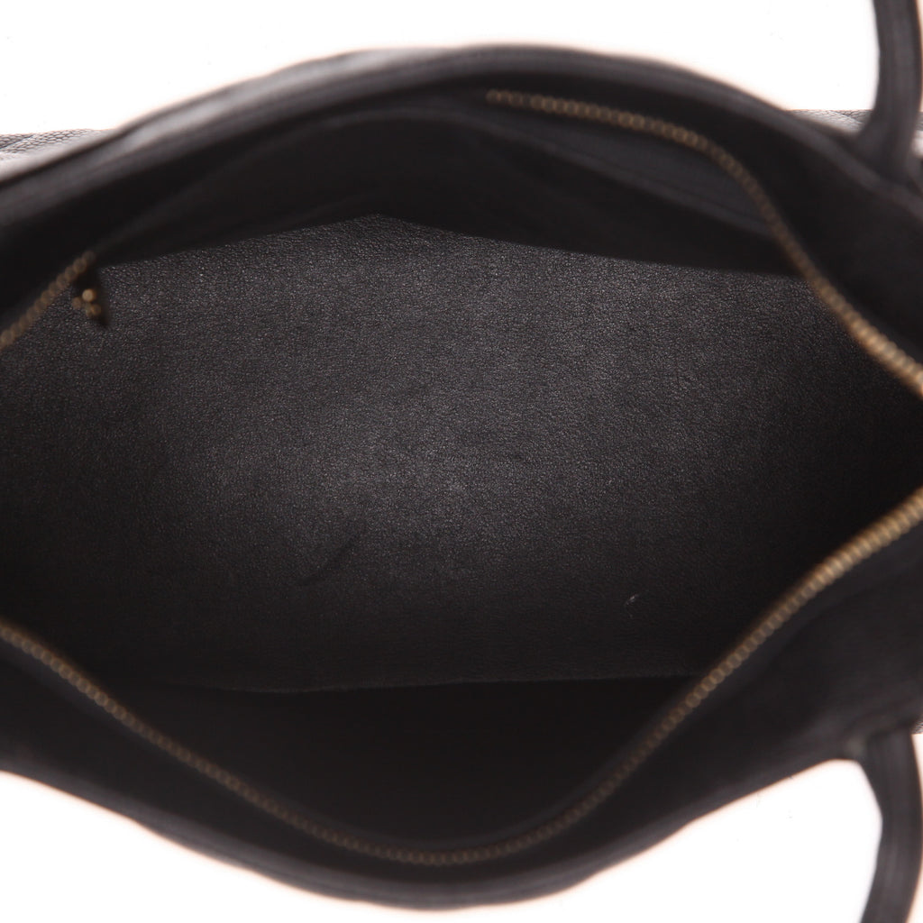 Chanel handbag Black grained leather medallion - DETAIL 3