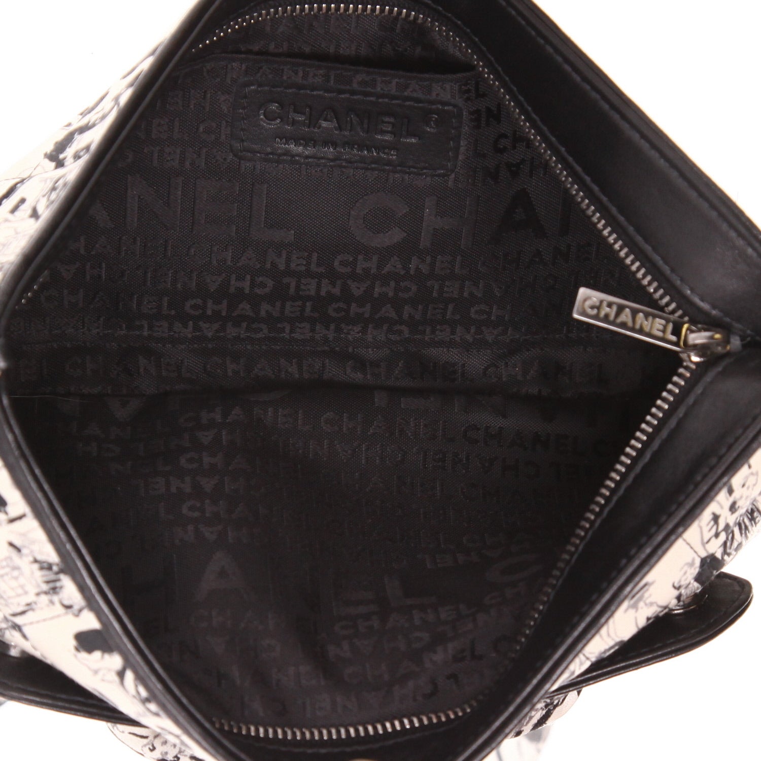 Chanel handbag in black and white silk and black leather - DETAIL 3