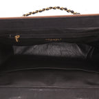Chanel handbag in black quilted grained leather - DETAIL 3