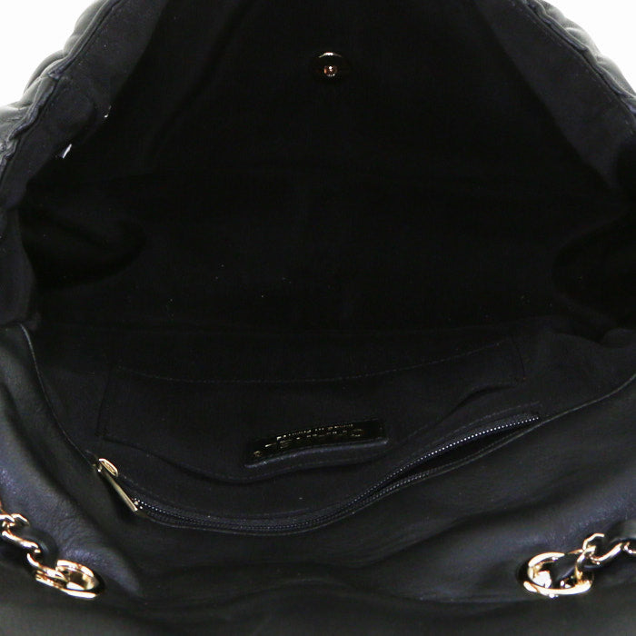 Chanel handbag in black quilted leather - DETAIL 3