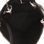 Chanel handbag in black quilted leather - DETAIL 3