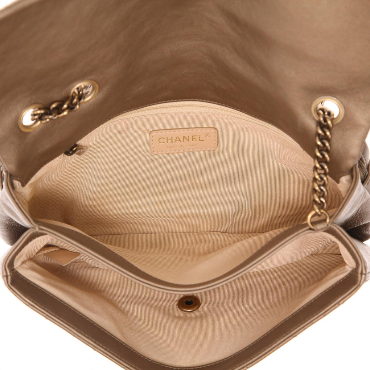 Chanel handbag in golden brown quilted leather - DETAIL 3