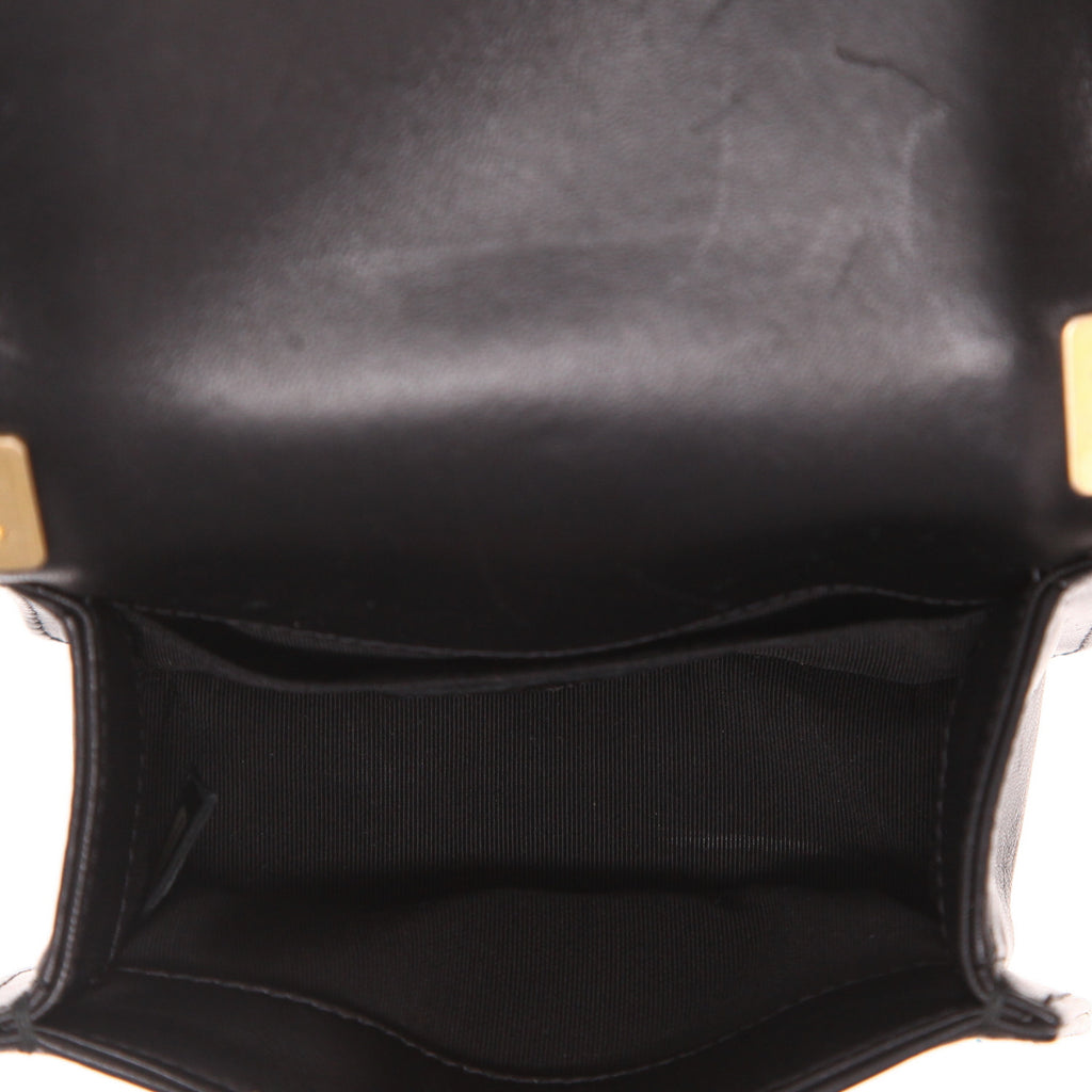 Chanel Mini Boy shoulder bag in black quilted leather - DETAIL 3