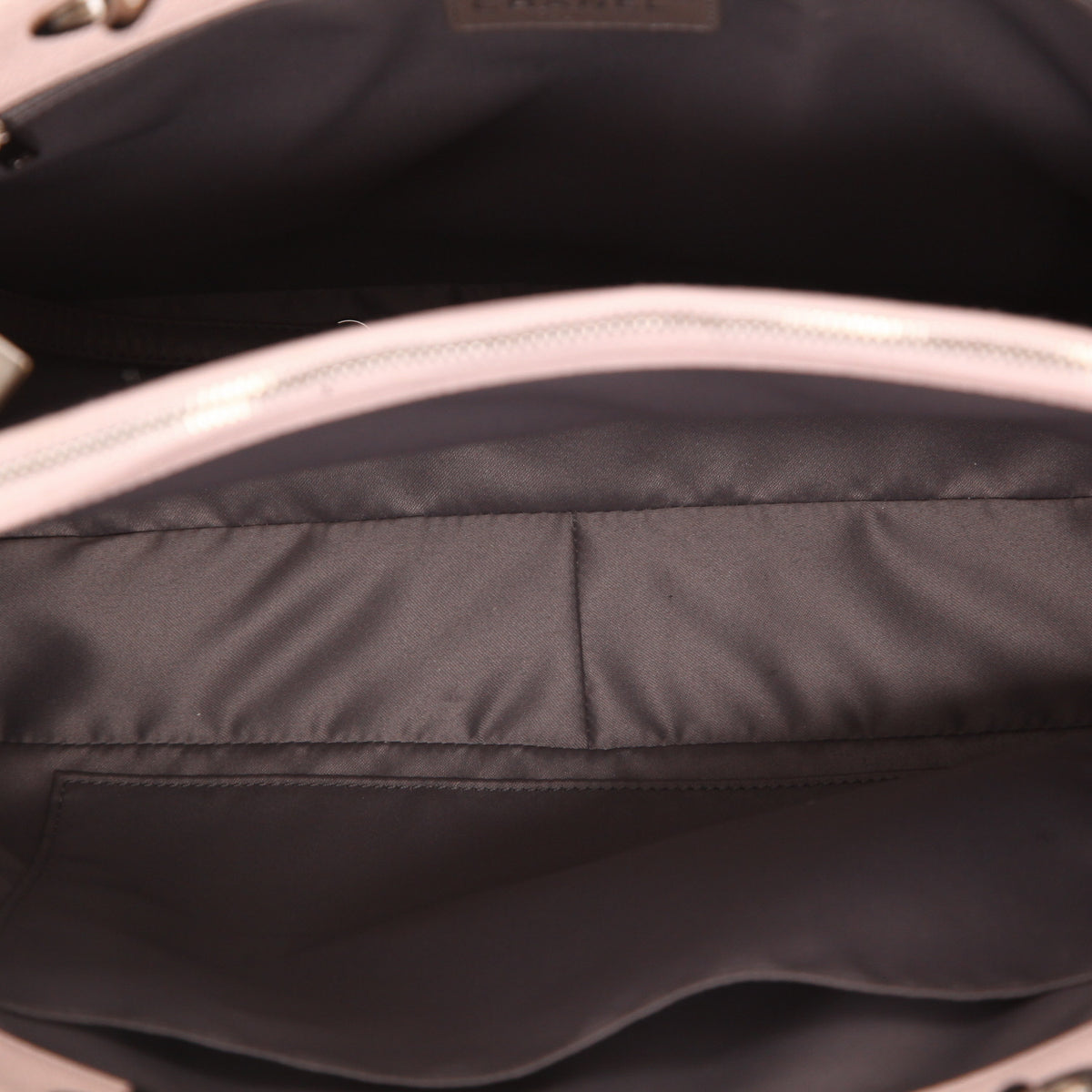 Chanel Shopping GST shopping bag in pink quilted grained leather - DETAIL 3