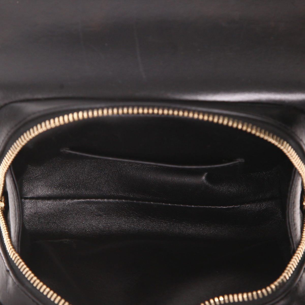 Chanel shoulder bag in black leather - DETAIL 3